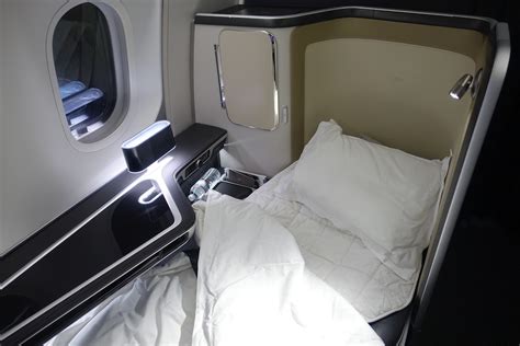 Toradh íomhá ar BA 787 First Class