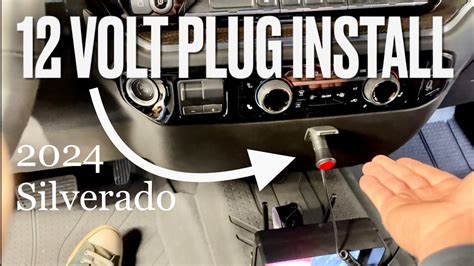 Video How to Remove a Lighter Socket に対する画像結果