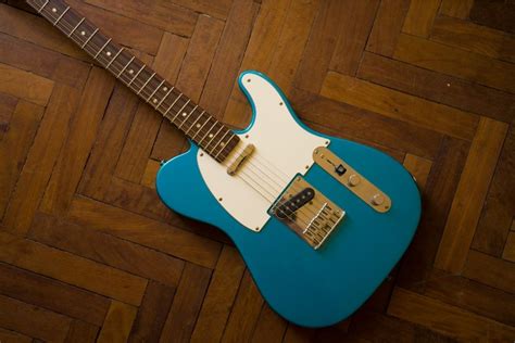 Telecaster vs Thinline に対する画像結果
