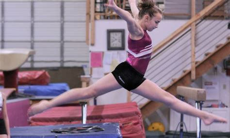 How to Do a Jump Split Leap に対する画像結果