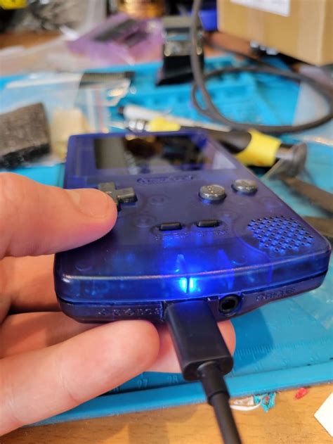 Gameboy Color Clear Blue എന്നതിനുള്ള ഇമേജ് ഫലം