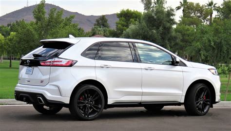 Toradh íomhá ar 2021 Ford Edge St AWD
