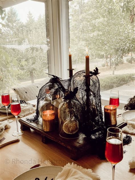 Halloween Table Decor に対する画像結果