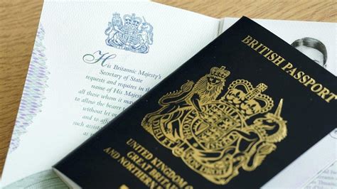 Toradh íomhá ar How Much Does It Cost to Renew a Passport