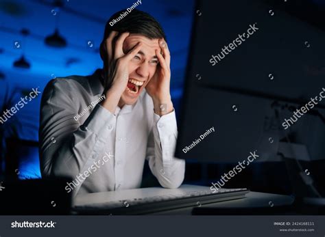 Man Crying at Computer に対する画像結果