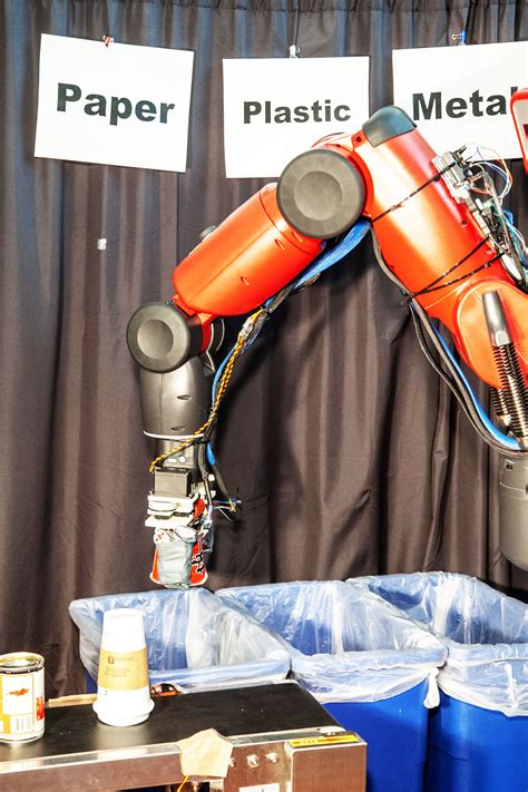 Waste Segregator Robot Machine に対する画像結果