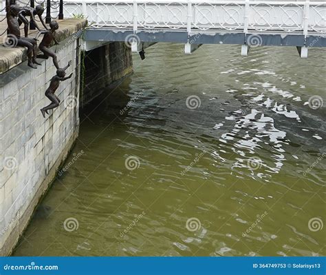 Afbeeldingsresultaten voor Java Code Language First Generation