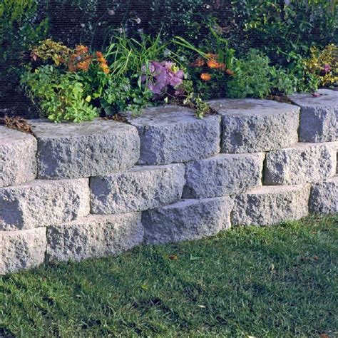 Curved Cinder Block Retaining Wall