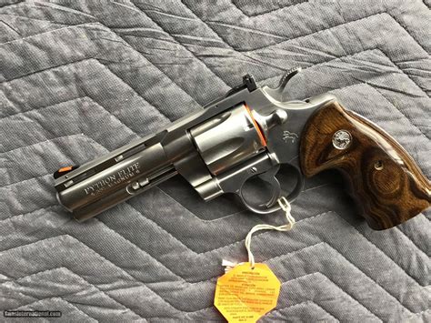 Image result for Colt Python 357 Magnum Elite
