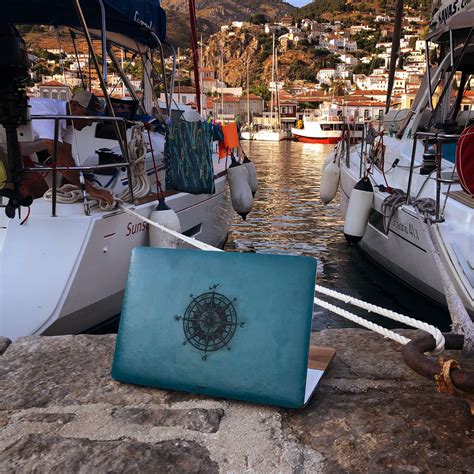 iMac Screen Cover Red に対する画像結果