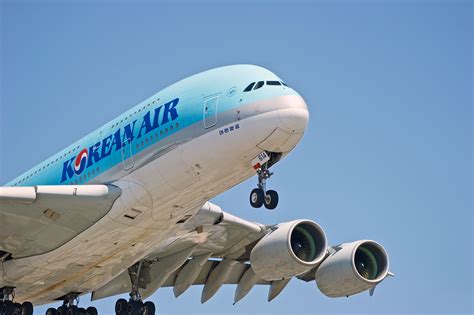 Afbeeldingsresultaten voor A380 Landing