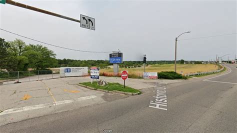 Crestwood Mall Dead Mall に対する画像結果