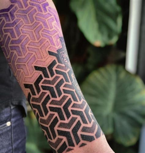 96 Geometric Tattoo Designs That Are All About Shapes, Forms, And ...