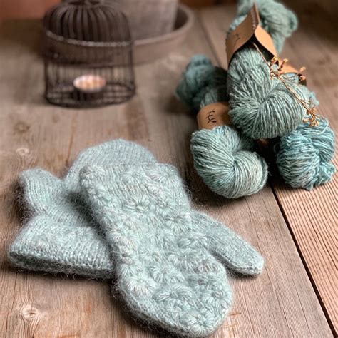 Toradh íomhá ar Mitten Kits