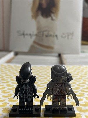 Toradh íomhá ar Predator LEGO Minifig