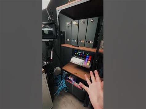 Afbeeldingsresultaten voor Rodecaster Pro 2 Desk Setup