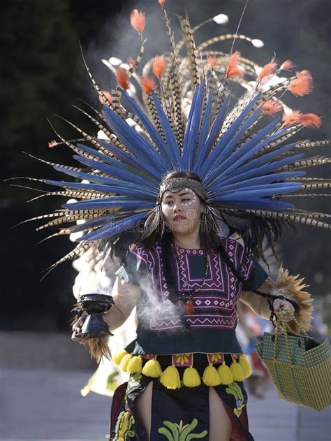 Traditional Aztec Dance-க்கான படிம முடிவு