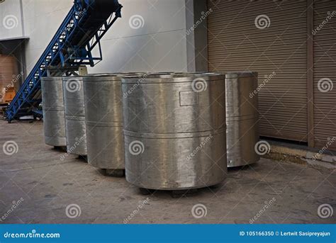 Image result for Pressurized Liquid Solvent Container