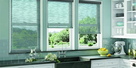 Small Kitchen Window Covering に対する画像結果