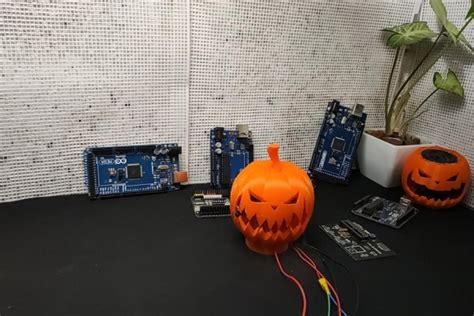 Toradh íomhá ar Halloween Projects with Arduino