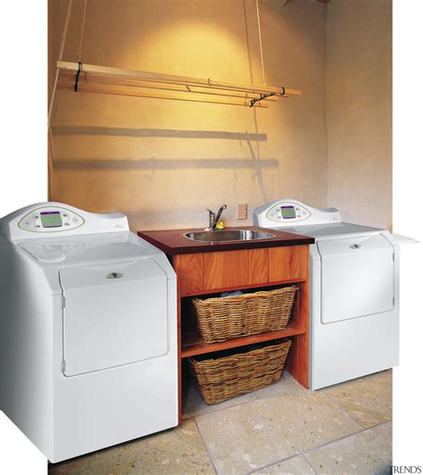 Toradh íomhá ar Washing Machine Dryer Overhead View