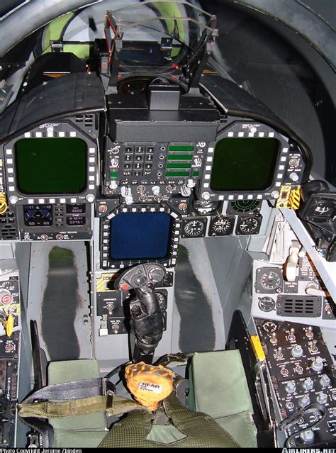 F18f Cockpit に対する画像結果