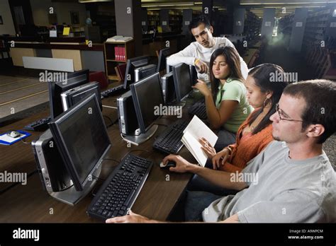 Afbeeldingsresultaten voor Young Person Using Computer