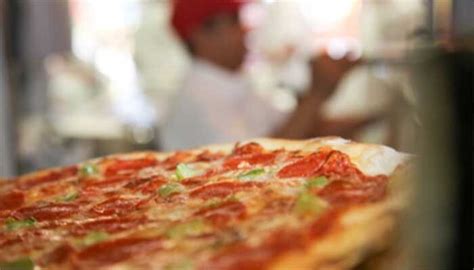 Toradh íomhá ar Pizza Van Wrap Designs