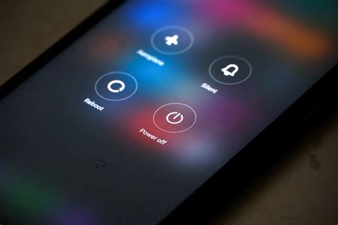 How to Reboot Mobile Phone に対する画像結果