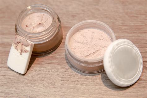 Toradh íomhá ar DIY Face Powder