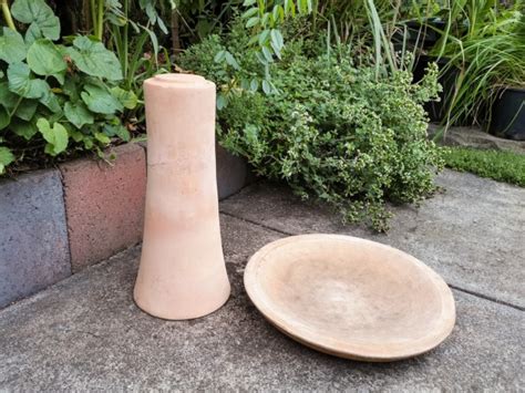 How to Repair Terracotta Pottery に対する画像結果