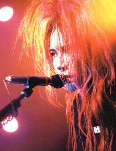 Toradh íomhá ar How to Hide a Feature Wallpaper