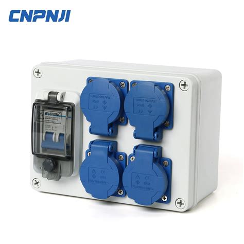 China Auto Power Distribution Box に対する画像結果