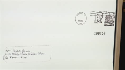 Toradh íomhá ar UPS First Class Mail Shape Based Template