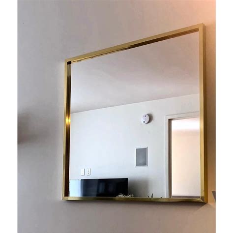 Toradh íomhá ar Square Mirror