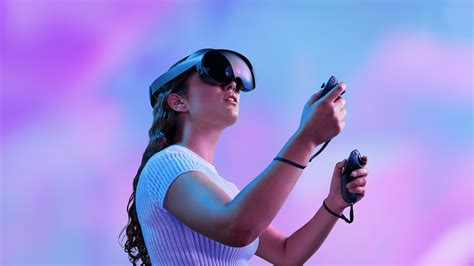 Afbeeldingsresultaten voor Augmented Reality Headset Examples