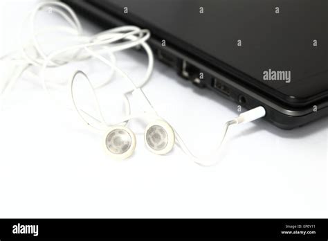 Image result for Types of Computer Vidio Communication Connections