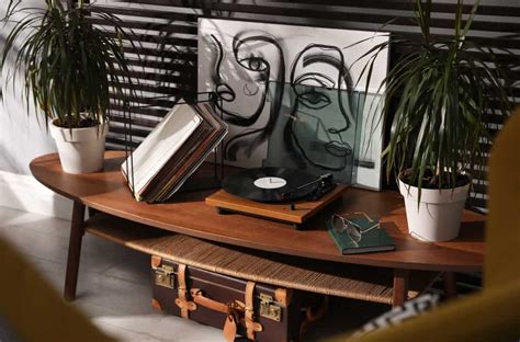 Toradh íomhá ar Vinyl Setup Conversation Room