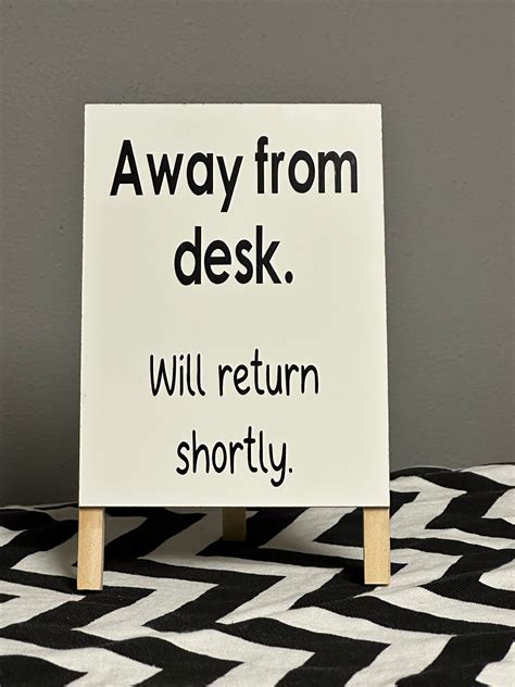 Toradh íomhá ar Stepped Away Sign