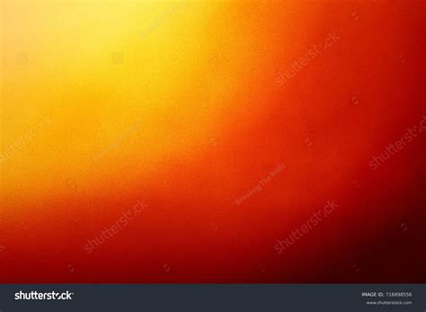 Toradh íomhá ar Red to Yellow Color Gradient