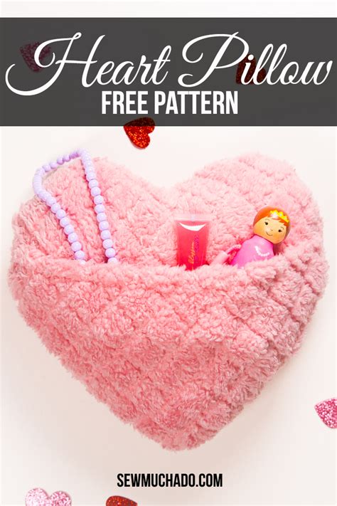 Toradh íomhá ar Free Heart Pillow Sewing Pattern