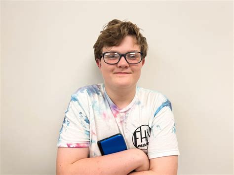 Toradh íomhá ar Tony Robinson Toms Jones