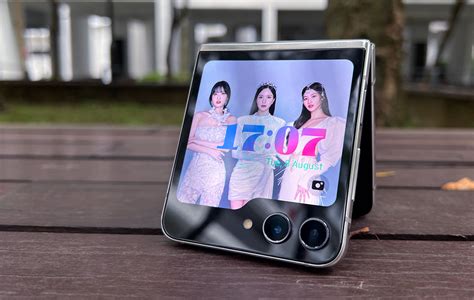 Image result for Galaxy Flip Phone Review