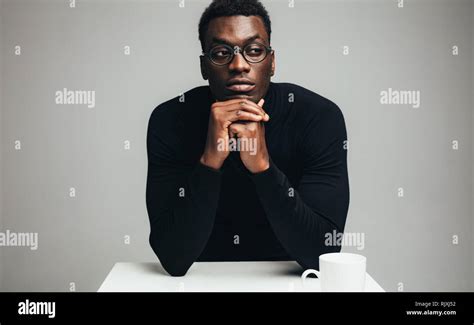 Image of Waiting for Someone に対する画像結果