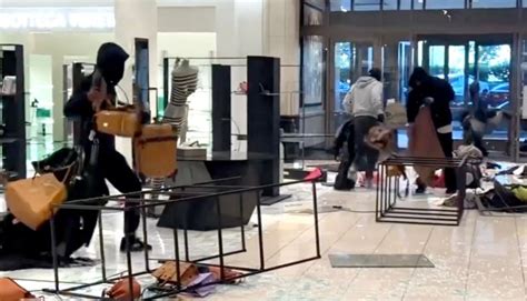 Flash mob summer: How can retail theft stampedes be stopped? – Orange ...