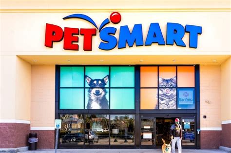 Toradh íomhá ar PetSmart Pet Store Animals
