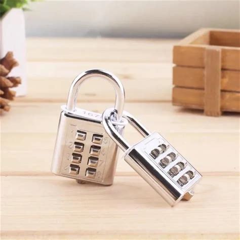 تصویر کا نتیجہ برائے Padlock Password with Key