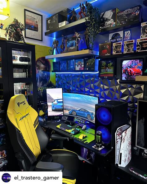 Anime Computer Setup Ideas に対する画像結果