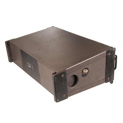 Afbeeldingsresultaten voor Line Array Flyi