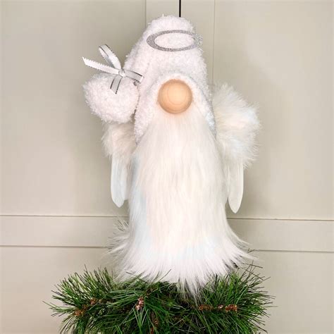 Toradh íomhá ar Valentine Gnome Tree Topper